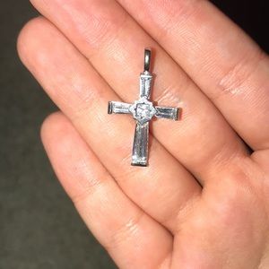 Sterling silver cross pendant